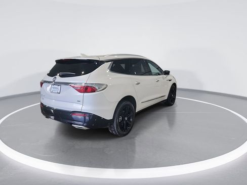 Used 2024 Buick Enclave Essence w/ Experience Buick Package image 8