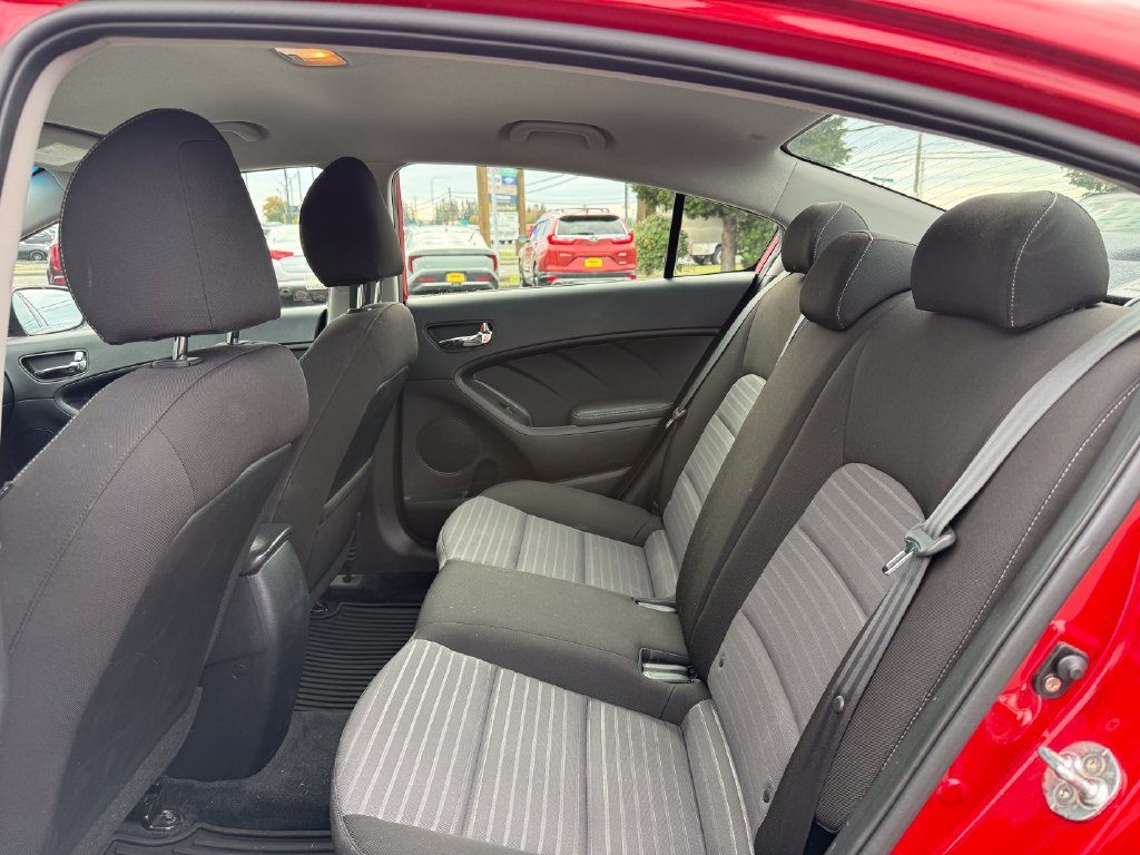 Used 2017 Kia Forte S FWD image 13