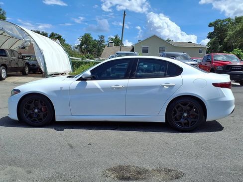 Used 2023 Alfa Romeo Giulia Ti RWD image 4