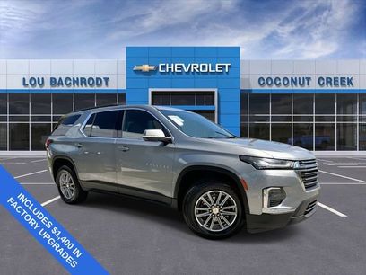 Used 2023 Chevrolet Traverse LT
