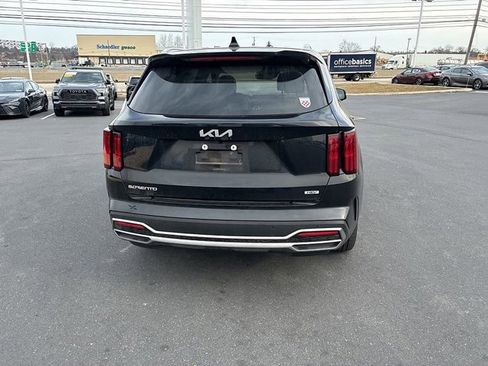 Used 2023 Kia Sorento SX Prestige image 10