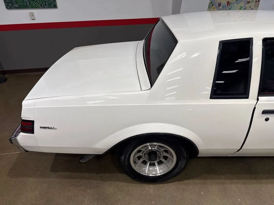Used 1987 Buick Regal Coupe RWD image 35