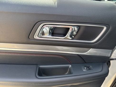 Used 2019 Ford Explorer Sport w/ Equipment Group 401A image 20