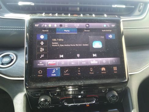 Used 2022 Jeep Grand Cherokee L Limited image 27