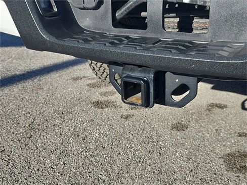 Used 2021 Toyota Tacoma TRD Sport image 4