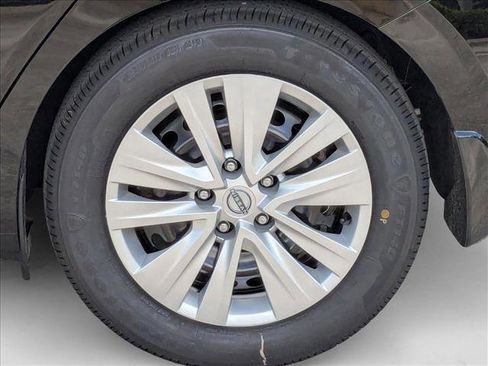 New 2025 Nissan Sentra S image 9