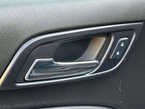Used 2020 Chevrolet Suburban Premier AWD/4WD image 11