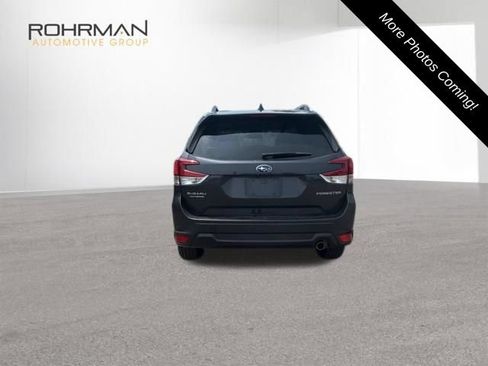 Used 2019 Subaru Forester Premium AWD/4WD image 6