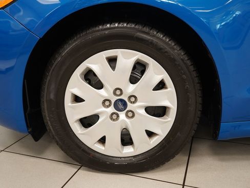 Used 2019 Ford Fusion S FWD image 15
