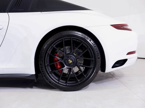 Certified 2018 Porsche 911 Targa 4 GTS image 30