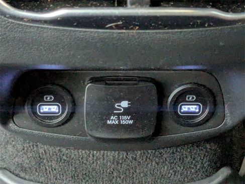 Used 2023 Hyundai Santa Fe Calligraphy image 16