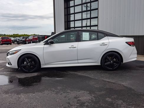 Used 2022 Nissan Sentra SR w/ Midnight Edition FWD image 2