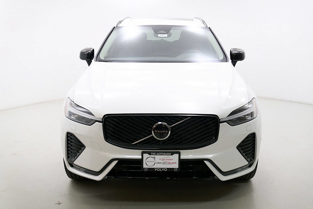 New 2026 Volvo XC60 B5 Plus w/ Climate Package AWD/4WD image 5