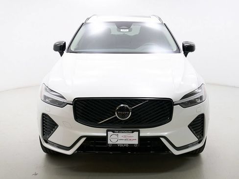 New 2026 Volvo XC60 B5 Plus w/ Climate Package AWD/4WD image 5