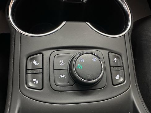 Used 2022 GMC Terrain SLT image 76