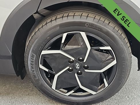 Certified 2024 Hyundai Ioniq 5 SEL RWD image 12
