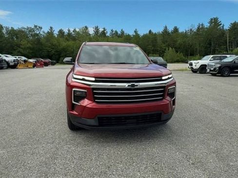 New 2025 Chevrolet Traverse LT w/ Enhanced Driving Package image 3