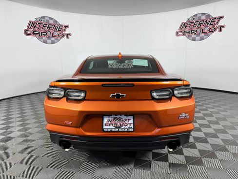 Used 2022 Chevrolet Camaro LT w/ RS Package RWD image 6