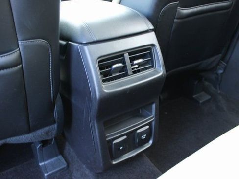 Used 2016 Ford Edge SEL w/ Equipment Group 201A image 34