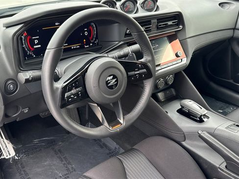 Used 2024 Nissan Z Sport w/ Floor Mat Package image 12