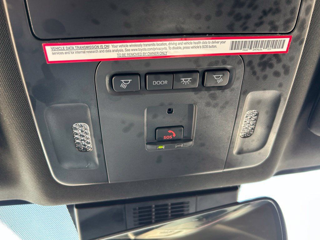 Used 2025 Toyota Camry XSE FWD image 33