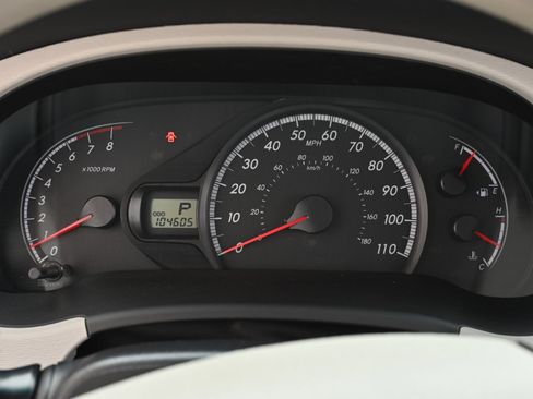 Used 2011 Toyota Sienna LE w/ Towing Pkg image 27