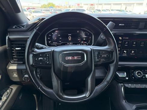 Used 2024 GMC Sierra 2500 AT4 w/ Technology Package AWD/4WD image 10