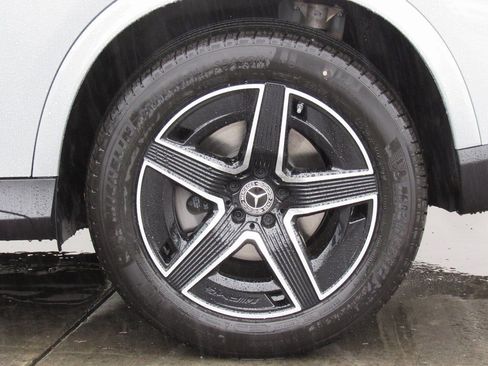 New 2026 Mercedes-Benz GLC 300 4MATIC image 36