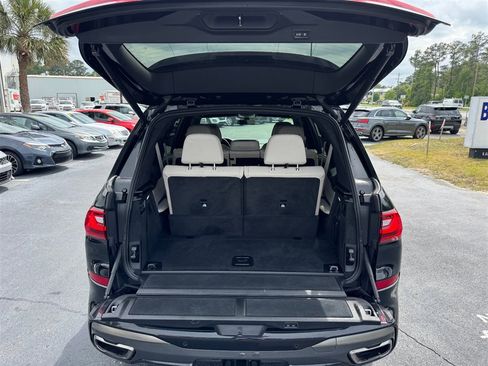 Used 2020 BMW X7 M50i AWD/4WD image 24