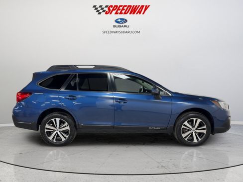 Used 2019 Subaru Outback 2.5i Limited image 11