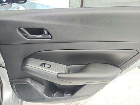 Used 2024 Nissan Altima 2.5 S FWD image 38