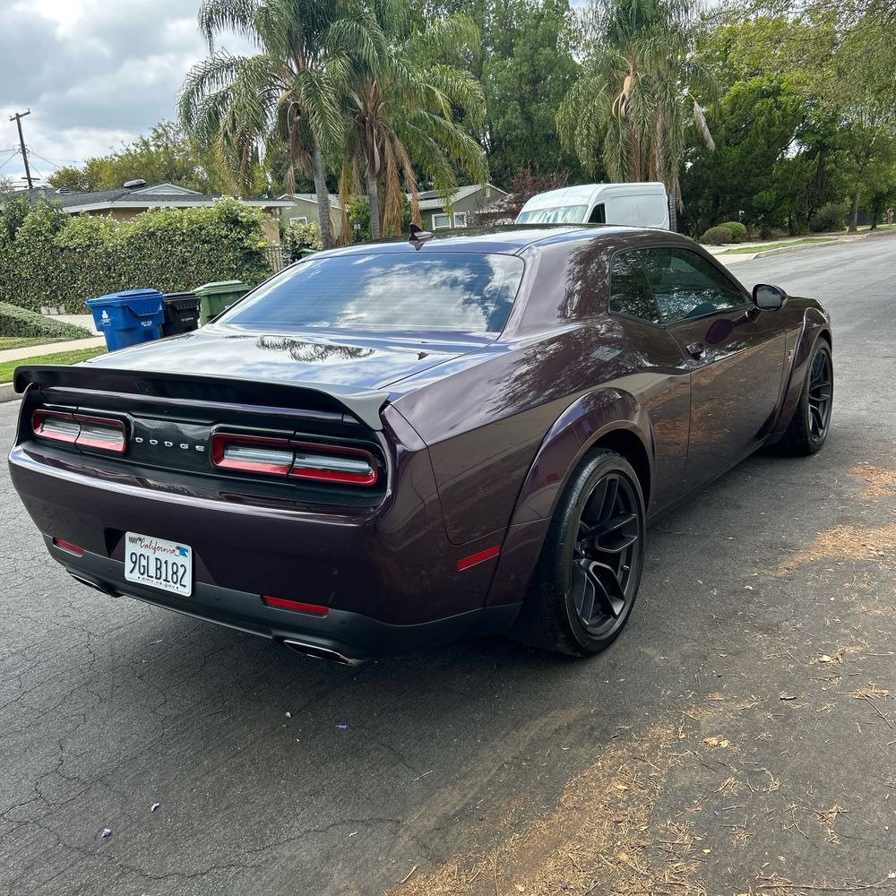 Used 2022 Dodge Challenger R/T Scat Pack RWD image 3
