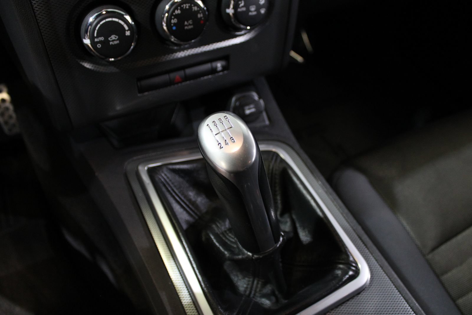 Used 2011 Dodge Challenger R/T RWD image 17