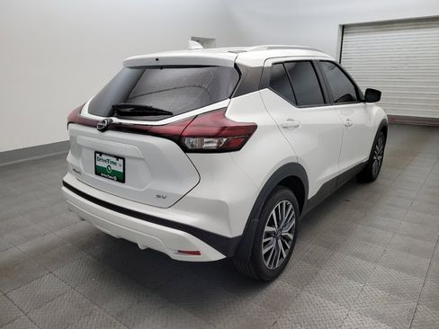 Used 2024 Nissan Kicks SV FWD image 9