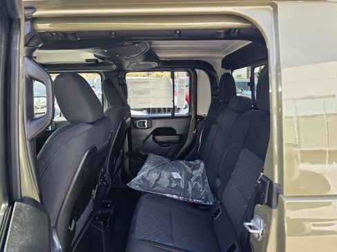 New 2026 Jeep Gladiator Mojave AWD/4WD image 19