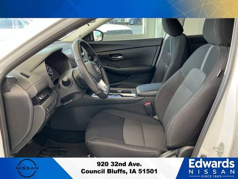 Used 2025 Nissan Sentra SV w/ All-Weather Package FWD image 21