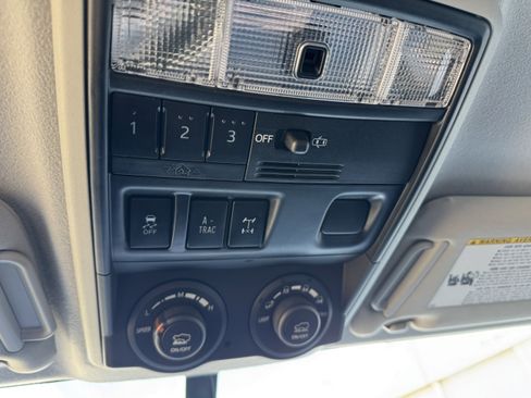 Used 2019 Toyota 4Runner TRD Off-Road Premium image 31