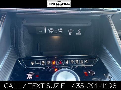 Used 2024 Jeep Grand Wagoneer Series III w/ Rear Seat Video Group 1 AWD/4WD image 14