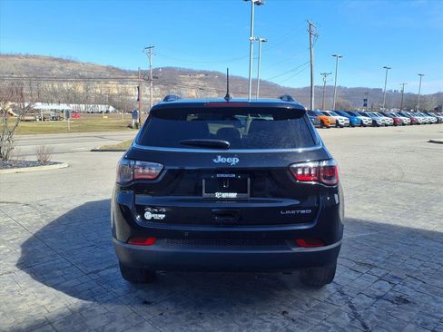 Used 2025 Jeep Compass Limited w/ Sun & Sound Group image 4