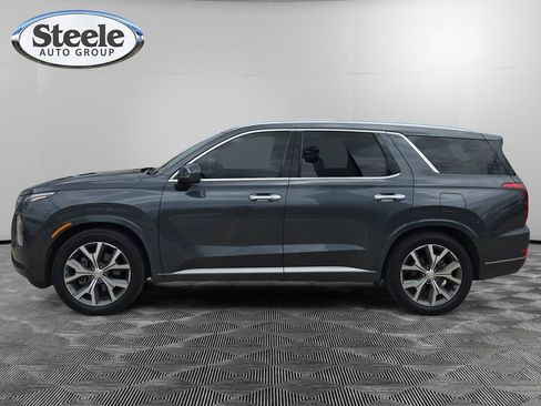 Used 2022 Hyundai Palisade Limited FWD image 2
