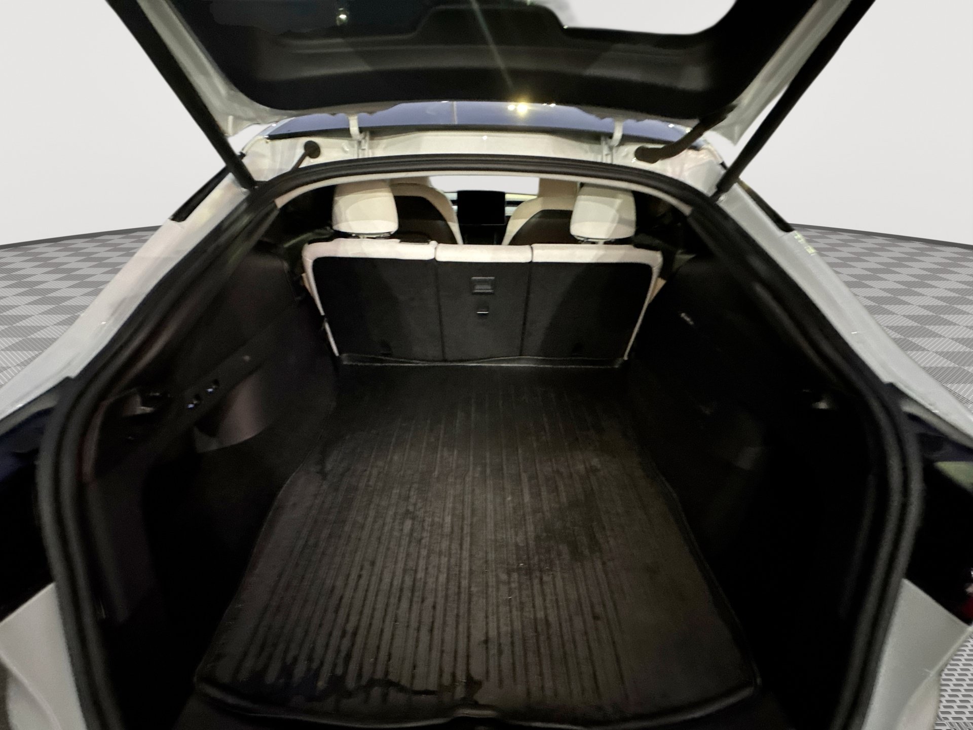Used 2020 Tesla Model Y Performance AWD/4WD image 22