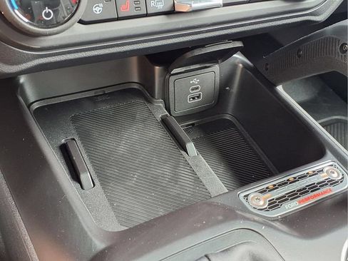 New 2026 Ford Bronco Raptor AWD/4WD image 9