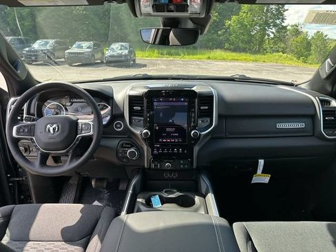 New 2026 RAM 1500 Big Horn AWD/4WD image 11