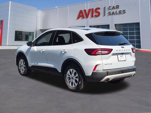 Used 2025 Ford Escape Active AWD/4WD image 9