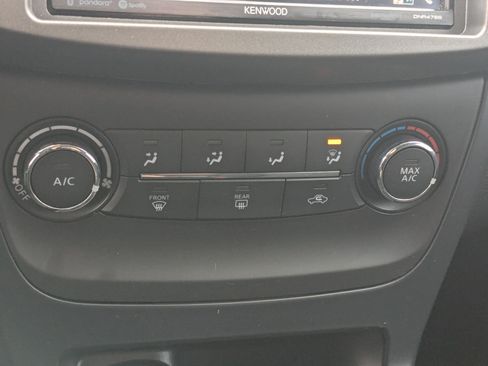 Used 2018 Nissan Sentra S image 23