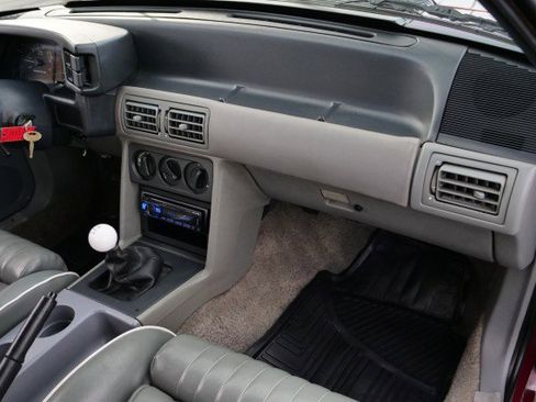 Used 1989 Ford Mustang LX image 39