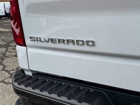 Used 2023 Chevrolet Silverado 1500 LT Trail Boss w/ Convenience Package II image 18