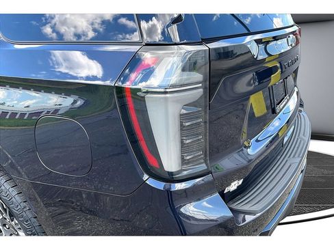 Used 2026 Chevrolet Tahoe Z71 AWD/4WD image 35