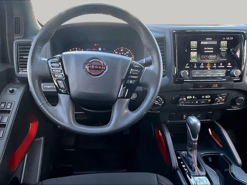 Used 2022 Nissan Frontier PRO-4X w/ Technology Package AWD/4WD image 6