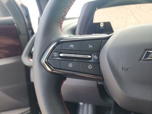 New 2026 Chevrolet Traverse RS w/ LPO, Floor Liner Package FWD image 37